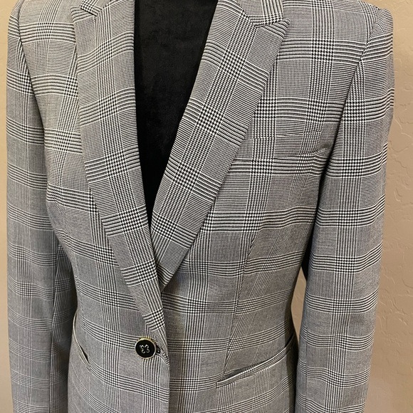 Tommy Hilfiger Black and White Plaid Blazer - Picture 1 of 9